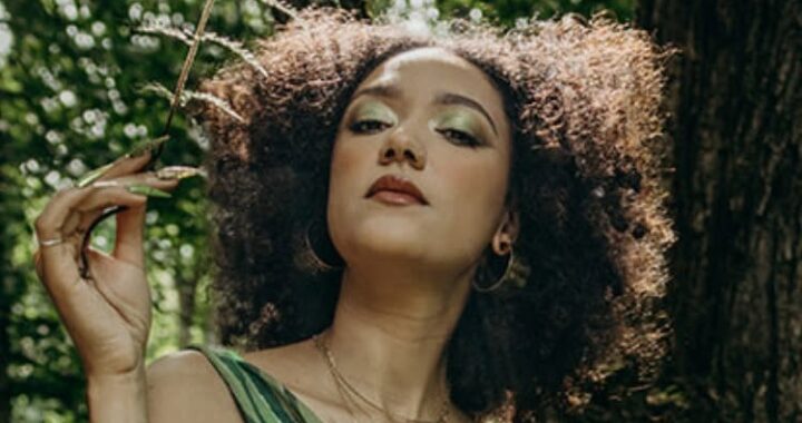 Kimaya Diggs green headshot